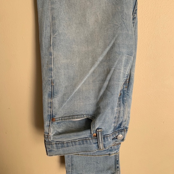 Levi’s 32 x 32 - Picture 4 of 6